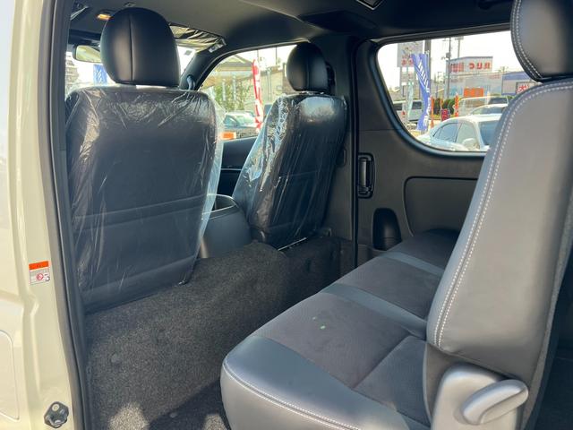 ハイエースバン スーパーＧＬ　ダークプライムＩＩ　ＡＬＰＩＮＥ１１インチナビ　パノラマミックビューモニター　両側パワースライドドア　ＥＴＣ２．０　ＨＤＭＩ　ＵＳＢ　リアヒーター　リアクーラー　フルセグテレビ（62枚目）