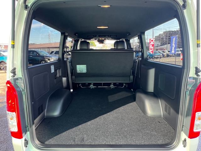 ハイエースバン スーパーＧＬ　ダークプライムＩＩ　ＡＬＰＩＮＥ１１インチナビ　パノラマミックビューモニター　両側パワースライドドア　ＥＴＣ２．０　ＨＤＭＩ　ＵＳＢ　リアヒーター　リアクーラー　フルセグテレビ（64枚目）