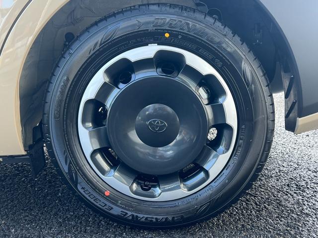 シエンタ ハイブリッドＺ　１０．５インチディスプレイオーディオ　パノラマミックビューモニター　後席モニター　コンフォートパッケージ　両側パワースライドドア　ハンズフリードア　ドライブレコーダー　ＥＴＣ２．０　電動パーキング（22枚目）