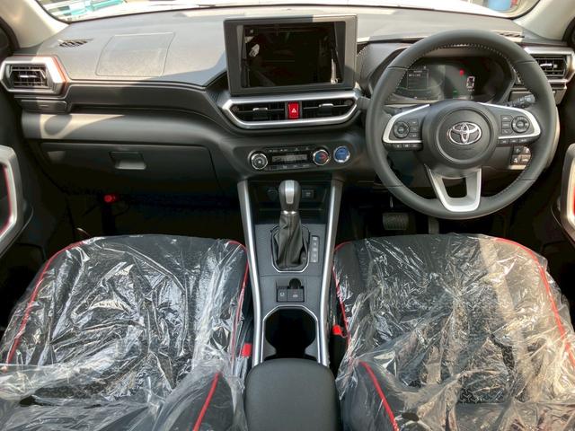 ライズ Z ALPINE9インチナビ パノラマミックビューモニター ブラインドスポットモニター フルセグテレビ HDMI 純正アルミ シートヒーター シーケンシャルウインカー ETC(26枚目)