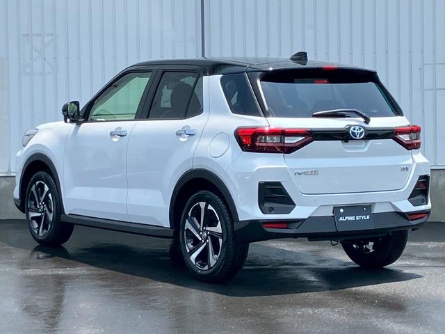 ライズ Z ALPINE9インチナビ パノラマミックビューモニター ブラインドスポットモニター フルセグテレビ HDMI 純正アルミ シートヒーター シーケンシャルウインカー ETC(10枚目)