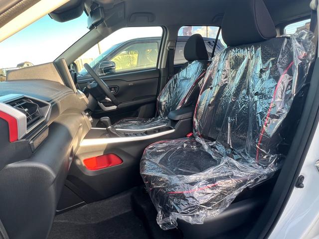 ライズ Z ALPINE9インチナビ パノラマミックビューモニター ブラインドスポットモニター フルセグテレビ HDMI 純正アルミ シートヒーター シーケンシャルウインカー ETC(52枚目)