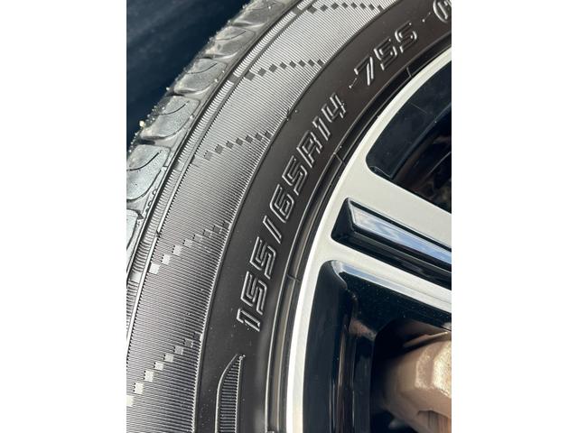 ムーヴ カスタム　ＸリミテッドＩＩ　ＳＡＩＩＩ　ワンオーナー　全方位カメラ　社外ナビ　フルセグ　ＤＶＤ再生　ドライブレコーダー　シートヒーター　衝突軽減ブレーキ　ＬＥＤヘッドライト　ＬＥＤフォグ　純正ＡＷ　純正マット　純正ドアバイザー　スマートキー（26枚目）