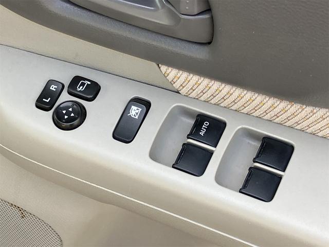 スペーシア Ｘ　両側スライド・片側電動　ナビ　オートライト　スマートキー　アイドリングストップ　電動格納ミラー　ベンチシート　ＣＶＴ　盗難防止システム　ＡＢＳ　アルミホイール　衝突安全ボディ　エアコン（11枚目）