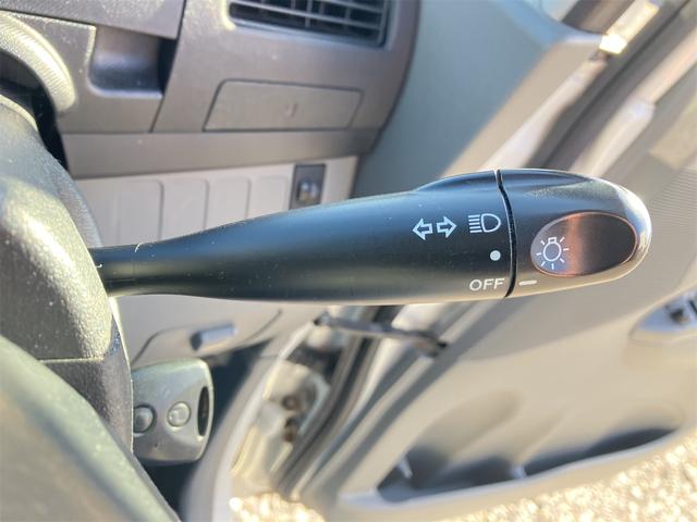 ムーヴ Ｌ　４ＷＤ　スタットレス　キーレスエントリー　ベンチシート　ＡＴ　盗難防止システム　ＣＤ　アルミホイール　衝突安全ボディ　エアコン　パワーステアリング　パワーウィンドウ　運転席エアバッグ　助手席エアバッグ（8枚目）