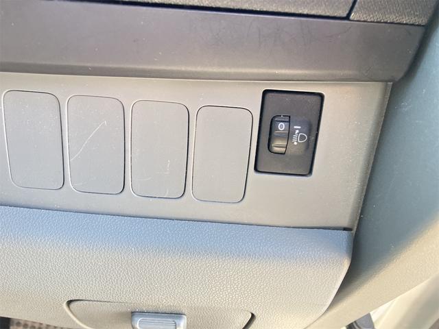 ムーヴ Ｌ　４ＷＤ　スタットレス　キーレスエントリー　ベンチシート　ＡＴ　盗難防止システム　ＣＤ　アルミホイール　衝突安全ボディ　エアコン　パワーステアリング　パワーウィンドウ　運転席エアバッグ　助手席エアバッグ（42枚目）