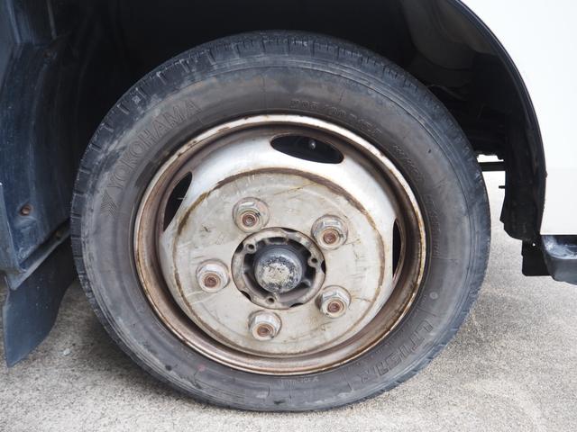デュトロ 　クレーン　タダノＺＲ２６４　２．６３ｔ　パワーゲート極東Ｖ６０１Ａ　５ＭＴ　エアコン　ディーゼル　車検令和８年１０月　クレーンワイヤー新品（42枚目）