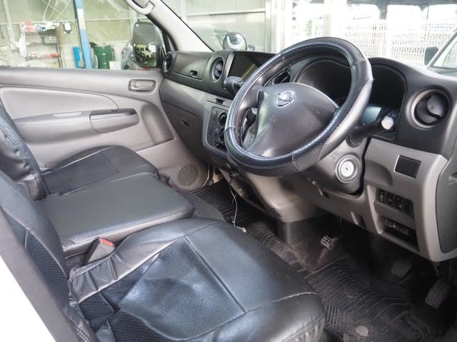 NV350キャラバンバン ロングDXターボ 車検令和8年3月 ディーゼル オートマ 10インチディスプレイオーディオ バックカメラ ETC デジタルインターミラー(17枚目)