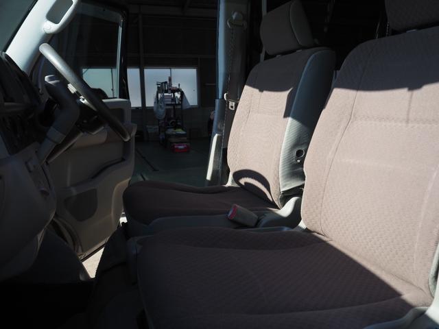 エブリイ ジョインターボ　キャンピングカー　車検Ｒ９年１１月　記録簿（Ｈ２５．Ｈ２７．Ｈ２９．Ｒ３．Ｒ５）　ナビ　ＴＶ　Ｂｌｕｅｔｏｏｔｈ　ＥＴＣ　キーレス　社外ＡＷ（20枚目）