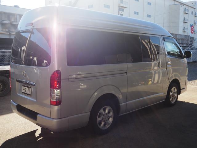 ハイエースバン ロングＤＸ　ＧＬパッケージ　車検令和８年９月　オートマ　ディーゼル　６人乗り（5枚目）