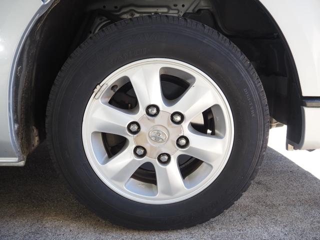 ハイエースバン ロングＤＸ　ＧＬパッケージ　車検令和８年９月　オートマ　ディーゼル　６人乗り（9枚目）