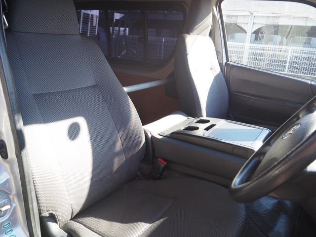 ハイエースバン ロングＤＸ　ＧＬパッケージ　車検令和８年９月　オートマ　ディーゼル　６人乗り（18枚目）