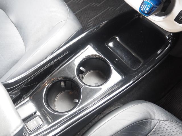 プリウスＰＨＶ Ａレザーパッケージ　車検Ｒ９年１２月　１年保証　ナビ　バックカメラ　Ｂｌｕｅｔｏｏｔｈ　パワーシート　革シート　クルコン　ステアリングヒーター（44枚目）