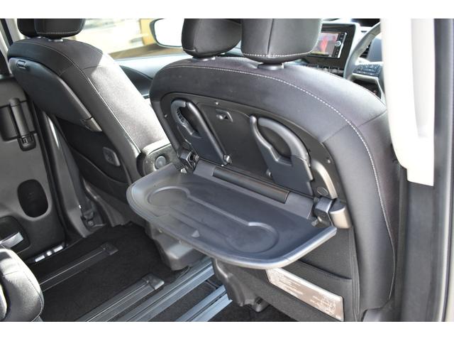 セレナ ハイウェイスター　Ｖセレクション　プロパイロット・駐車アシスト・エマージェンシーブレーキ・障害物センサー・インテリルームミラー・ナビ・フルセグＴＶ・Ｂｌｕ－ｒａｙ・Ｂｌｕｅｔｏｏｔｈ・アラウンドビューモニター・フリップダウンモニター（31枚目）