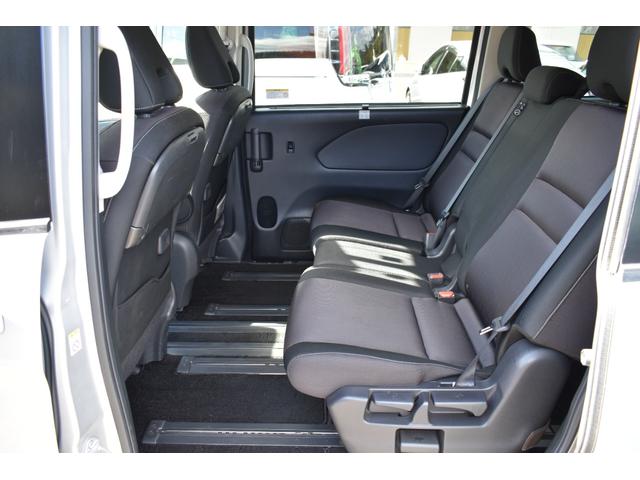 セレナ ハイウェイスター　Ｖセレクション　プロパイロット・駐車アシスト・エマージェンシーブレーキ・障害物センサー・インテリルームミラー・ナビ・フルセグＴＶ・Ｂｌｕ－ｒａｙ・Ｂｌｕｅｔｏｏｔｈ・アラウンドビューモニター・フリップダウンモニター（42枚目）
