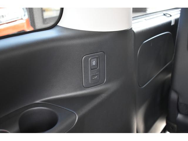 セレナ ハイウェイスター　Ｖセレクション　プロパイロット・駐車アシスト・エマージェンシーブレーキ・障害物センサー・インテリルームミラー・ナビ・フルセグＴＶ・Ｂｌｕ－ｒａｙ・Ｂｌｕｅｔｏｏｔｈ・アラウンドビューモニター・フリップダウンモニター（46枚目）
