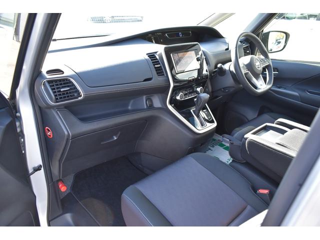 セレナ ハイウェイスター　Ｖセレクション　プロパイロット・駐車アシスト・エマージェンシーブレーキ・障害物センサー・インテリルームミラー・ナビ・フルセグＴＶ・Ｂｌｕ－ｒａｙ・Ｂｌｕｅｔｏｏｔｈ・アラウンドビューモニター・フリップダウンモニター（49枚目）