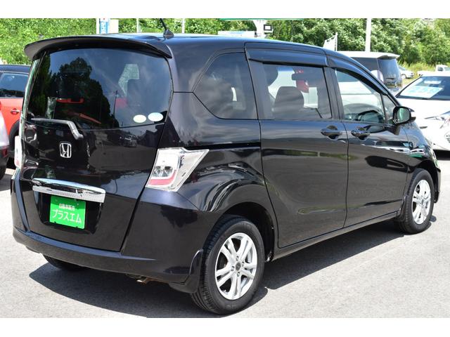 フリード Ｇ　ジャストセレクション　４ＷＤ・両側パワースライドドア・社外ナビ・フルセグＴＶ・バックカメラ・ＣＤ録音・ＤＶＤ再生・Ｂｌｕｅｔｏｏｔｈ・ＥＴＣ・クルーズコントロール・ＨＩＤオートライト・フォグ・スマートキー・１５インチアルミ（12枚目）