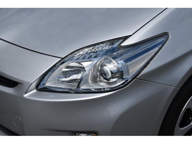 プリウス Ｓ　ＨＶバッテリーチェック済、純正ナビ、バックカメラ、ＣＤ録音、ＤＶＤ再生、Ｂｌｕｅｔｏｏｔｈ、社外ＬＥＤヘッドライト、フォグ、ビルトインＥＴＣ、寒冷地仕様車、リアフォグ、ワイパーデアイサー、純正１５ＡＷ（4枚目）