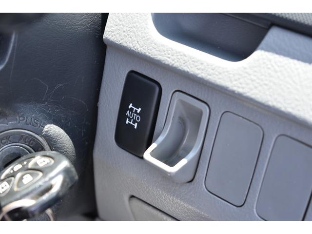 ヴォクシー Ｚ煌ウェルキャブ　サイドリフトシート　４ＷＤ　二列目電動サイドリフトシート・両側パワースライドドア・純正ＨＤＤナビ・フルセグＴＶ・バックカメラ・前後障害物センサー・前後ドライブレコーダー・リモコンエンジンスターター・ＥＴＣ・ＨＩＤライト（33枚目）