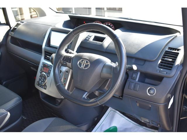 ヴォクシー ＺＳ　煌Ｚ　切替４ＷＤ・両側電動スライドドア・ＳＤナビ・フルセグＴＶ・ＣＤ・ＤＶＤ・Ｂｌｕｅｔｏｏｔｈ・バックカメラ・フリップダウンモニター・リモコンＥ／Ｇスターター・１６ＡＷ・ＥＴＣ・パドルシフト・半革シート（19枚目）