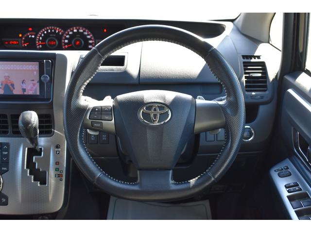 ヴォクシー ＺＳ　煌Ｚ　切替４ＷＤ・両側電動スライドドア・ＳＤナビ・フルセグＴＶ・ＣＤ・ＤＶＤ・Ｂｌｕｅｔｏｏｔｈ・バックカメラ・フリップダウンモニター・リモコンＥ／Ｇスターター・１６ＡＷ・ＥＴＣ・パドルシフト・半革シート（21枚目）