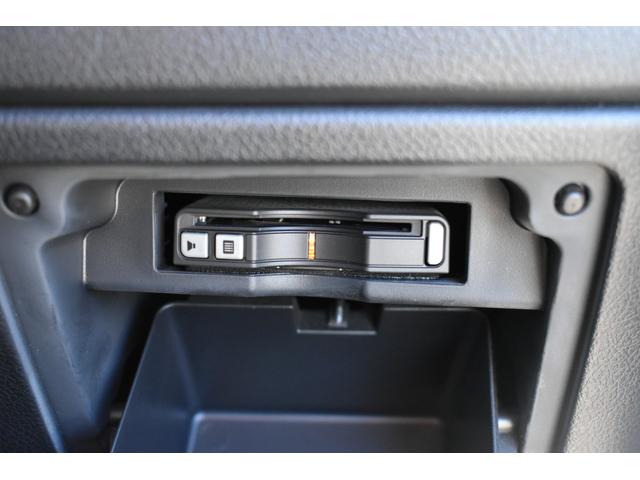 ヴォクシー ＺＳ　煌Ｚ　切替４ＷＤ・両側電動スライドドア・ＳＤナビ・フルセグＴＶ・ＣＤ・ＤＶＤ・Ｂｌｕｅｔｏｏｔｈ・バックカメラ・フリップダウンモニター・リモコンＥ／Ｇスターター・１６ＡＷ・ＥＴＣ・パドルシフト・半革シート（27枚目）