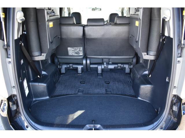 ヴォクシー ＺＳ　煌Ｚ　切替４ＷＤ・両側電動スライドドア・ＳＤナビ・フルセグＴＶ・ＣＤ・ＤＶＤ・Ｂｌｕｅｔｏｏｔｈ・バックカメラ・フリップダウンモニター・リモコンＥ／Ｇスターター・１６ＡＷ・ＥＴＣ・パドルシフト・半革シート（37枚目）