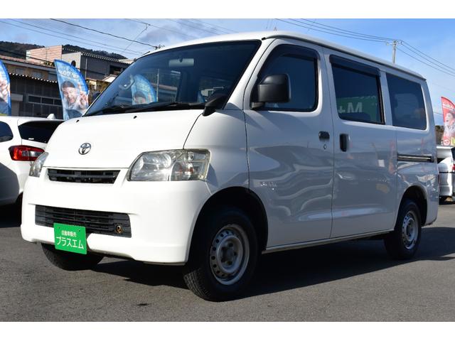 タウンエースバン ＧＬ　切替式４ＷＤ・社外ＳＤナビ・フルセグＴＶ・ＣＤ・ＤＶＤ再生・Ｂｌｕｅｔｏｏｔｈ・寒冷地仕様車・リアフォグ・リアヒーター・ＥＴＣ・キーレス・ＡＢＳ・パワーウィンドウ・５人乗り・プライバシーガラス（2枚目）