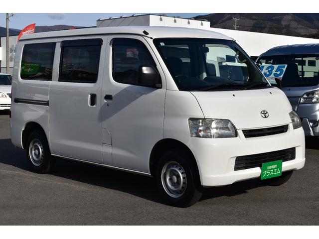 タウンエースバン ＧＬ　切替式４ＷＤ・社外ＳＤナビ・フルセグＴＶ・ＣＤ・ＤＶＤ再生・Ｂｌｕｅｔｏｏｔｈ・寒冷地仕様車・リアフォグ・リアヒーター・ＥＴＣ・キーレス・ＡＢＳ・パワーウィンドウ・５人乗り・プライバシーガラス（5枚目）
