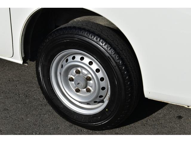 タウンエースバン ＧＬ　切替式４ＷＤ・社外ＳＤナビ・フルセグＴＶ・ＣＤ・ＤＶＤ再生・Ｂｌｕｅｔｏｏｔｈ・寒冷地仕様車・リアフォグ・リアヒーター・ＥＴＣ・キーレス・ＡＢＳ・パワーウィンドウ・５人乗り・プライバシーガラス（16枚目）