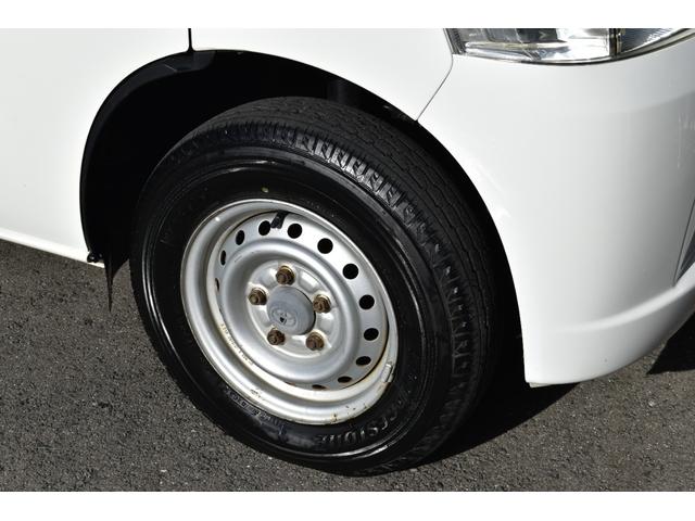 タウンエースバン ＧＬ　切替式４ＷＤ・社外ＳＤナビ・フルセグＴＶ・ＣＤ・ＤＶＤ再生・Ｂｌｕｅｔｏｏｔｈ・寒冷地仕様車・リアフォグ・リアヒーター・ＥＴＣ・キーレス・ＡＢＳ・パワーウィンドウ・５人乗り・プライバシーガラス（18枚目）