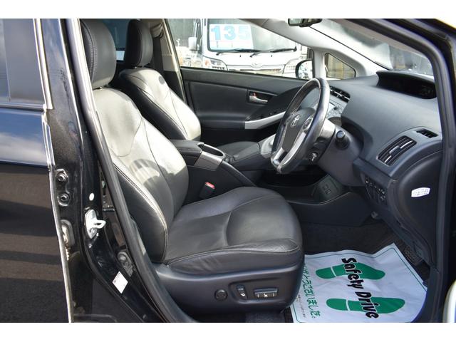 プリウス Gツーリングセレクションレザーパッケージ モデリスタエアロ・革シート・電動シート・衝突軽減ブレーキ・障害物センサー・ナビ・バックカメラ・フルセグ・CD・DVD・Bluetooth・LEDライト・ヘッドアップディスプレイ・純正17AW・ETC(23枚目)