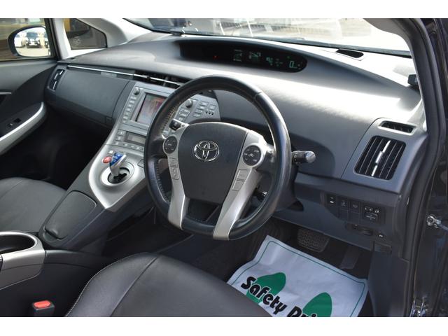 プリウス Gツーリングセレクションレザーパッケージ モデリスタエアロ・革シート・電動シート・衝突軽減ブレーキ・障害物センサー・ナビ・バックカメラ・フルセグ・CD・DVD・Bluetooth・LEDライト・ヘッドアップディスプレイ・純正17AW・ETC(24枚目)