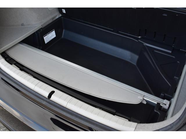 プリウス Gツーリングセレクションレザーパッケージ モデリスタエアロ・革シート・電動シート・衝突軽減ブレーキ・障害物センサー・ナビ・バックカメラ・フルセグ・CD・DVD・Bluetooth・LEDライト・ヘッドアップディスプレイ・純正17AW・ETC(45枚目)