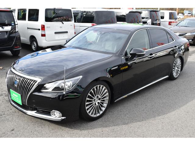 クラウンマジェスタ Fバージョン 車高調・オプション18インチAW・SDナビ・フルセグTV・バックカメラ・CD・DVD・Blu-ray・Bluetooth・前後障害物センサー・ドラレコ・黒革シート・シートベンチレーション・ETC・後期(4枚目)