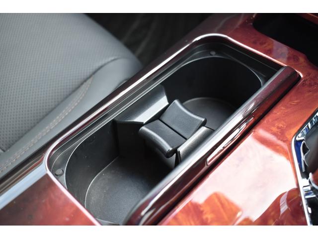 クラウンマジェスタ Fバージョン 車高調・オプション18インチAW・SDナビ・フルセグTV・バックカメラ・CD・DVD・Blu-ray・Bluetooth・前後障害物センサー・ドラレコ・黒革シート・シートベンチレーション・ETC・後期(49枚目)