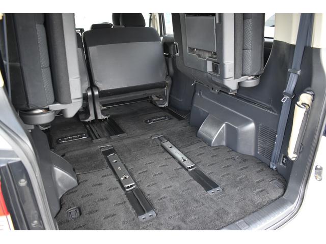 デリカＤ：５ Ｄ　パワーパッケージ　切替式４ＷＤ・ディーゼルターボ・両側パワースライドドア・社外ナビ・フルセグＴＶ・バックカメラ・ＣＤ・ＤＶＤ・Ｂｌｕｅｔｏｏｔｈ・社外１６インチアルミ・ＥＴＣ・スマートキー・ＨＩＤライト・フォグ・８人乗（44枚目）