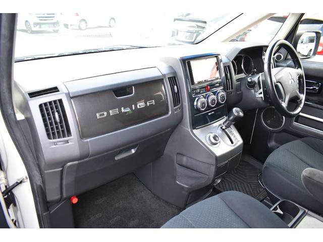 デリカＤ：５ Ｄ　パワーパッケージ　切替式４ＷＤ・ディーゼルターボ・両側パワースライドドア・社外ナビ・フルセグＴＶ・バックカメラ・ＣＤ・ＤＶＤ・Ｂｌｕｅｔｏｏｔｈ・社外１６インチアルミ・ＥＴＣ・スマートキー・ＨＩＤライト・フォグ・８人乗（53枚目）