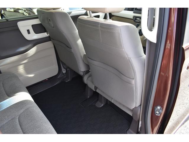 Ｎ－ＢＯＸ Ｇ・Ｌホンダセンシング　左パワースライドドア・純正ナビ・フルセグＴＶ・バックカメラ・ＣＤ・ＤＶＤ・Ｂｌｕｅｔｏｏｔｈ・衝突軽減ブレーキ・クルーズコントロール・ＬＥＤヘッドライト・ステアリングスイッチ・シートヒーター・ＥＴＣ（38枚目）