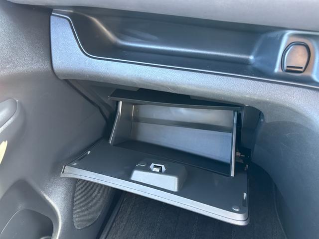 セレナ e-パワー ハイウェイスターV 後期 純正10型ナビ 全周囲モニター プロパイロット 両側ハンズフリー電動スライドD フルセグTV 純正ドラレコ LEDヘッドライト クリアランスソナー 防水シート 衝突回避ブレーキ 横滑防止 ETC(49枚目)
