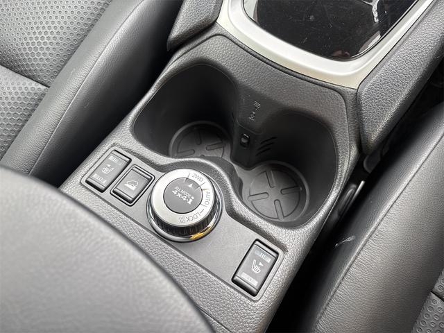 エクストレイル ２０Ｘｔ　エマージェンシーブレーキパッケージ　４ＷＤ　ドライブレコーダー　ＥＴＣ　全周囲カメラ　クリアランスソナー　オートクルーズコントロール　衝突被害軽減システム　ナビ　ＴＶ　オートライト　ＬＥＤヘッドランプ　電動リアゲート　アルミホイール（38枚目）