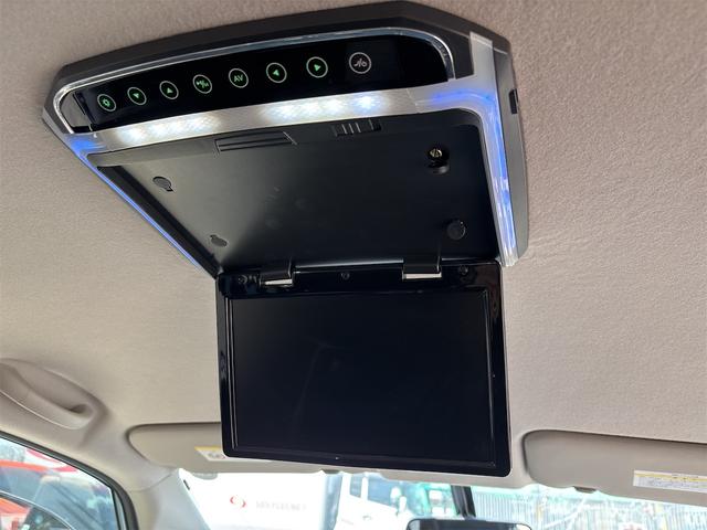 セレナ 　バックカメラ　ナビ　ＴＶ　オートクルーズコントロール　両側スライド・片側電動　オートライト　スマートキー　アイドリングストップ　電動格納ミラー　後席モニター　３列シート　ＣＶＴ　ＣＤ　ＤＶＤ再生（25枚目）