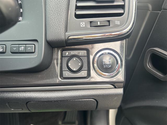 �L�[���g�т��Ă��邾���ŁA�G���W���̎n�����\�ȑ����ł��B�v�b�V���X�^�[�g�ł��̂ŃG���W���̎n�����{�^�������������ł�