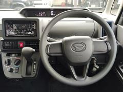 ハンドルの状態が悪いと運転に集中できませんよね。こちらの車、お気軽にお問い合わせください。 3