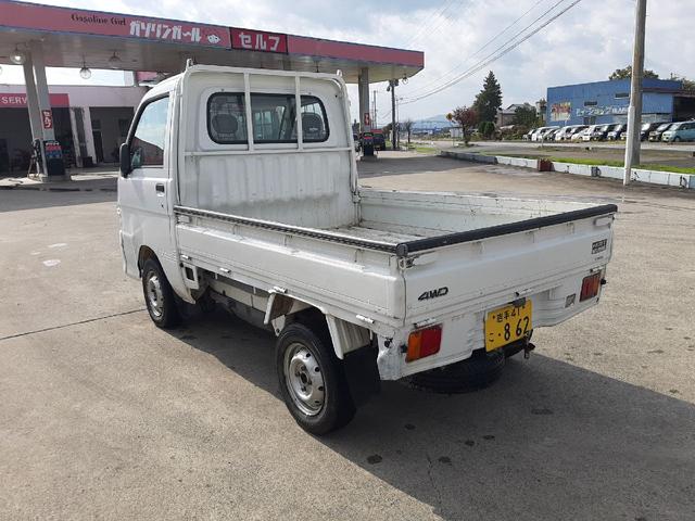 ハイゼットトラック エアコン・パワステ スペシャル 5速MT 4WD パワステ エアコン タイミングベルト交換済み(7枚目)