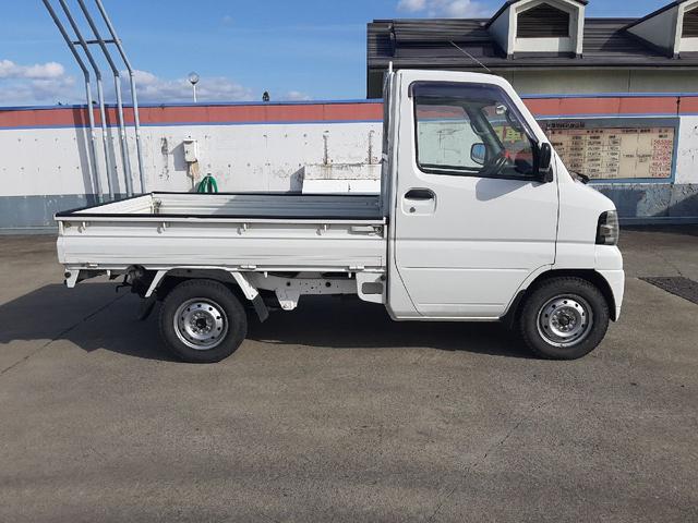 ミニキャブトラック 　５速ＭＴ　４ＷＤ　パワステ　ラジオ　スタッドレス（4枚目）