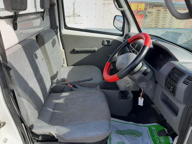 ミニキャブトラック 　５速ＭＴ　４ＷＤ　パワステ　ラジオ　スタッドレス（10枚目）