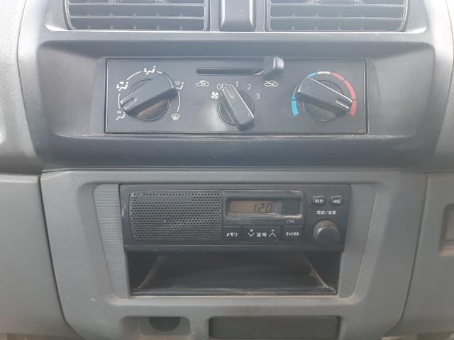 ミニキャブトラック Ｖタイプ　５速ＭＴ　４ＷＤ　パワステ　スタッドレス（12枚目）