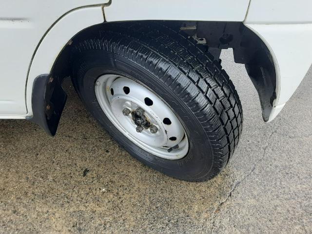 ミニキャブトラック Ｖタイプ　５速ＭＴ　４ＷＤ　パワステ　スタッドレス（16枚目）